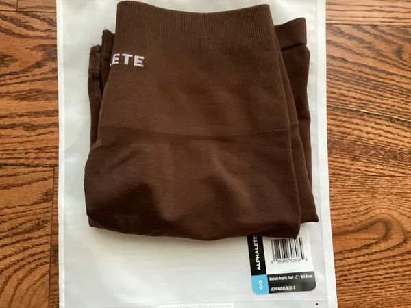 Alphalete Rich Brown Amplify Shorts - Image 8