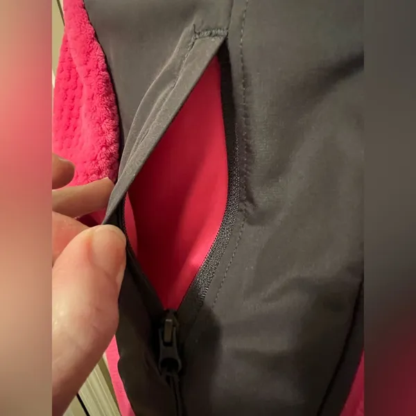 FILA Pink Jacket - Image 3