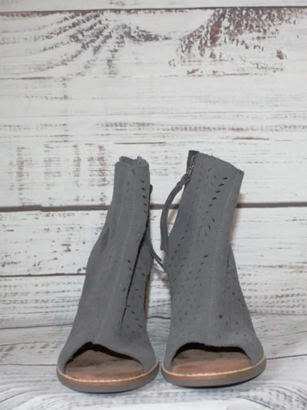 Toms Desert Taupe Suede Majorca Heeled Peep toe ankle Boot Women's size 7 - Image 3