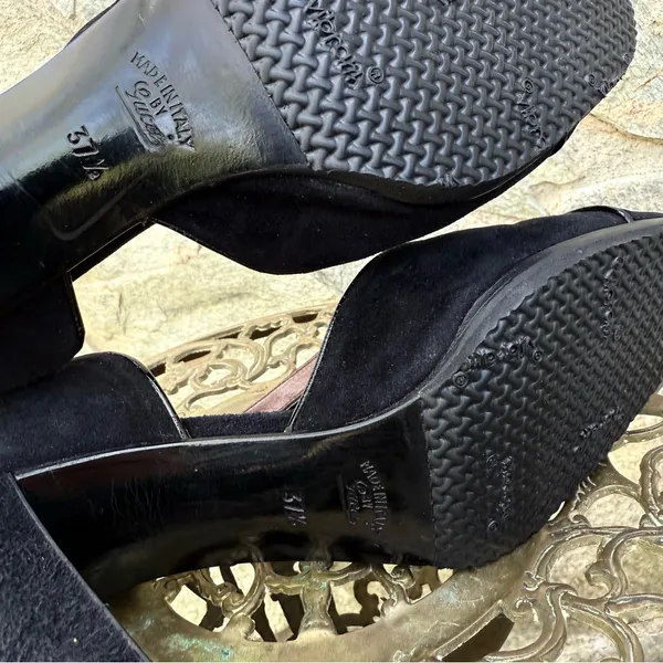 Gucci Vintage Black Suede Heels size 7 - Image 10