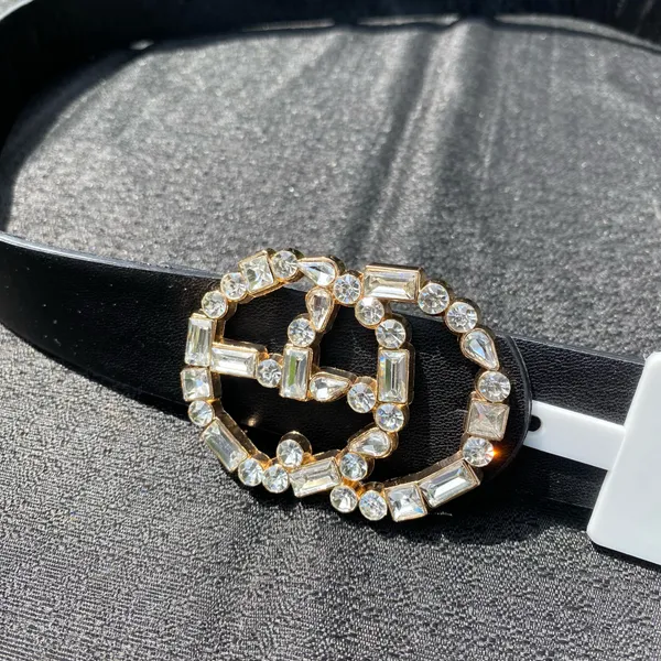 💎 NWT Interlocking Monogram Logo Crystal Metal Belt Buckle & Vegan Leather Belt 💎 - Image 5