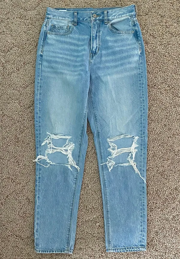 American Eagle ‼️ Mom Jean‼️ - Image 4