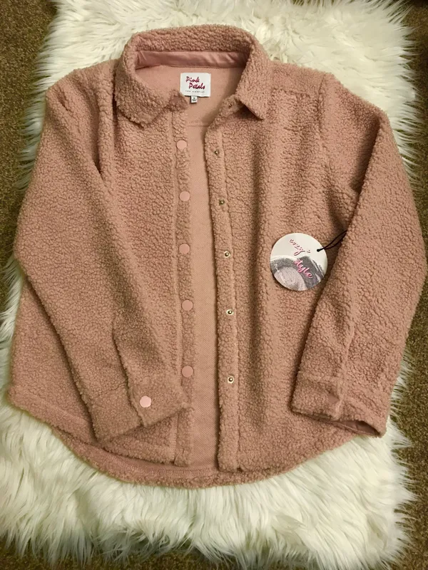Boutique NWT Pink Petals Los Angeles light Pink sherpa coat jacket - Image 3