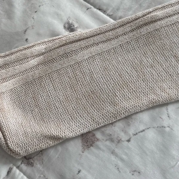 Roxy Cream cable Knit Hooded V-neck kangaroo pocket Sweater, size M outdoor - Image 8