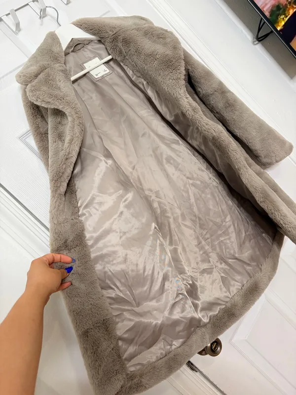 Abercrombie & Fitch Women’s S Gray Faux Fur Teddy Coat Quiet Luxury Cozy Winter - Image 5