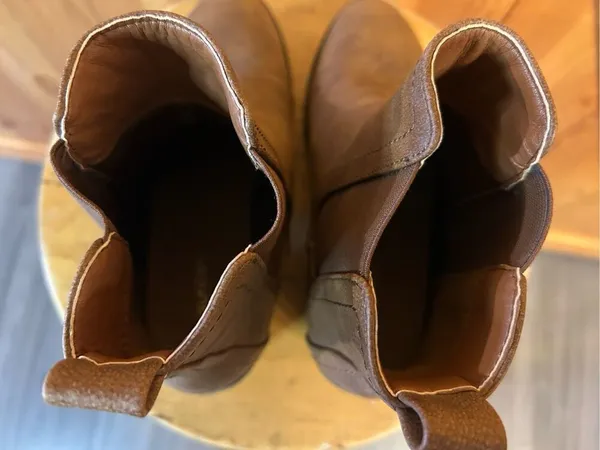 Maurices Boots Womens 7M Abigail Ankle Chelsea Booties Brown Faux Leather - Image 5