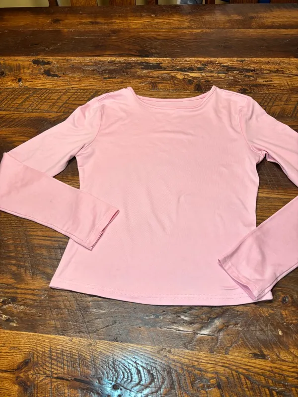 Ladies XS Soft Pink Top - like new! - Image 4