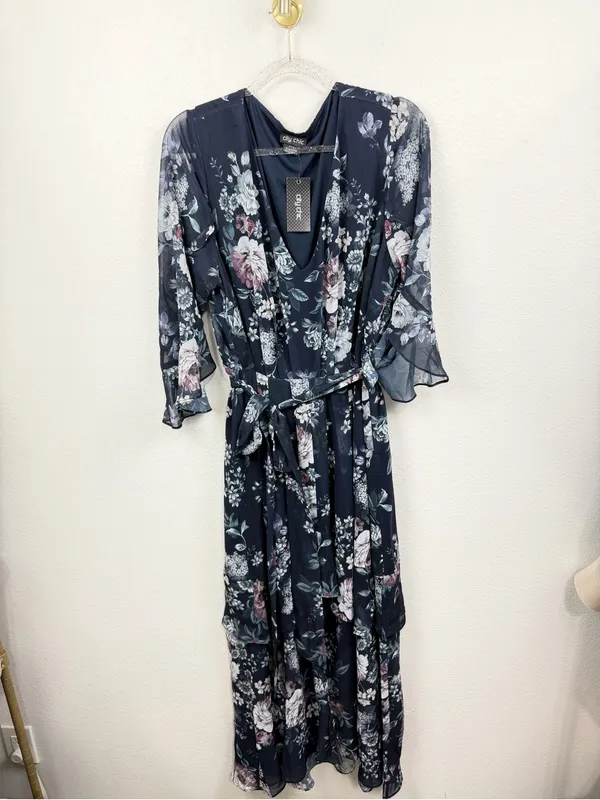 City Chic NWT Mysterious Navy Ruffle V-Neck Floral Flowy Maxi Dress Size 18 - Image 2
