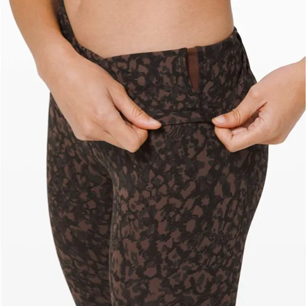 Lululemon Align Pants II 25" Wild Thing Camo Brown Earth Multi Yoga Size 4 - Image 8