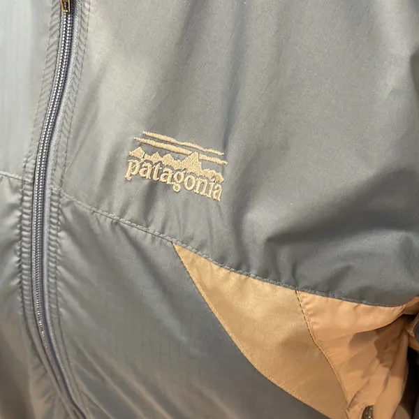 Patagonia vintage blue/gray fleece lined full zip lightweight jacket - Image 4