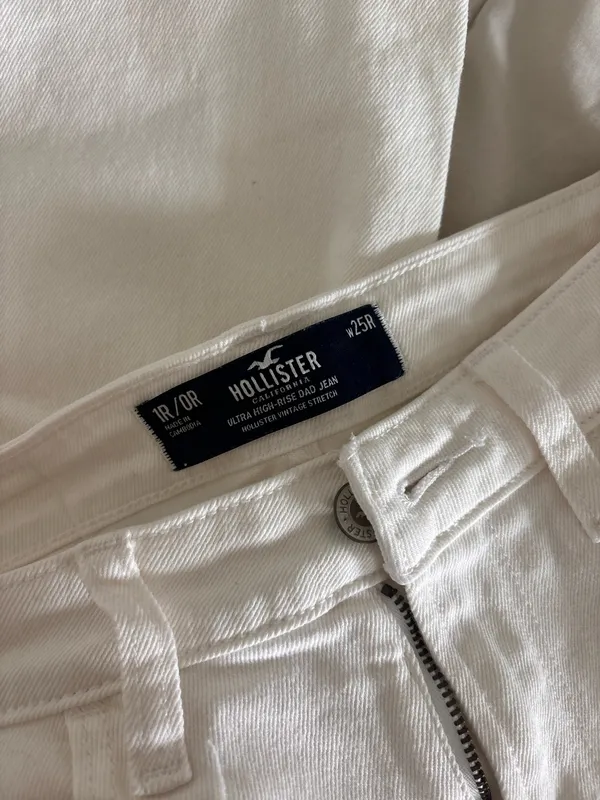 Hollister Jeans - Image 3