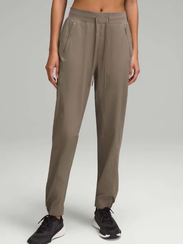 Lululemon license to train high rise‎ pant in nomad size 8 - Image 3