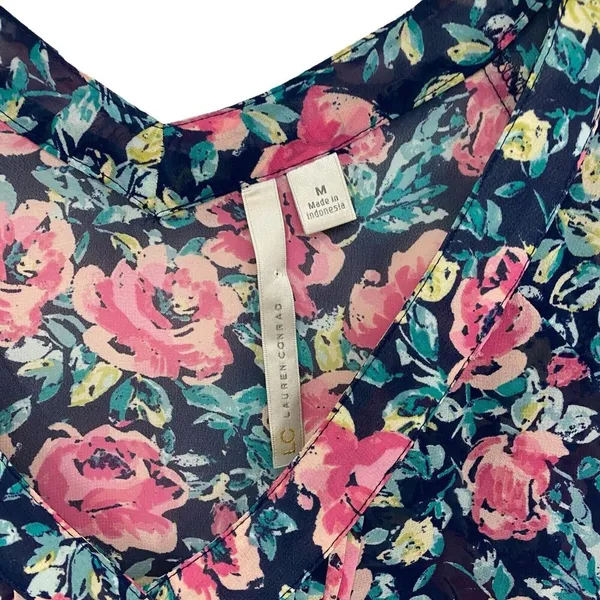 LC Lauren Conrad Womens Floral ¾ Sleeve Chiffon Blouse pleated button front sz M - Image 8