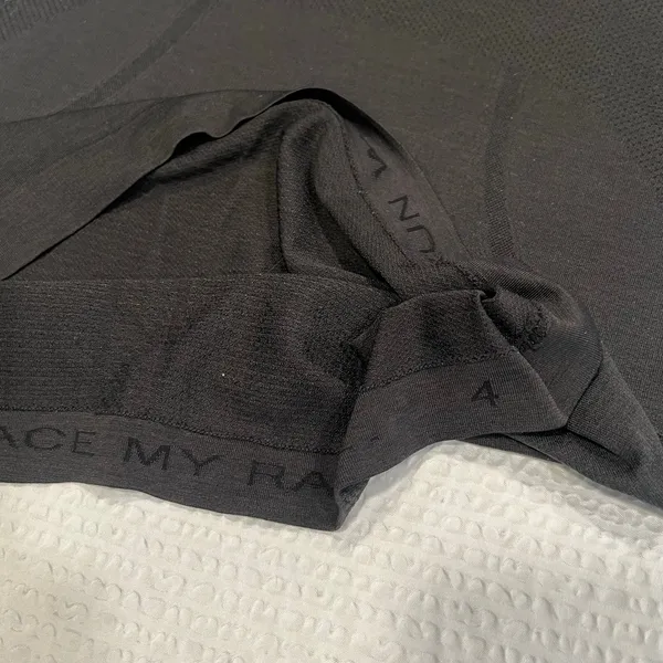 Lululemon black swiftly tech shirt for women size 4 - Image 4