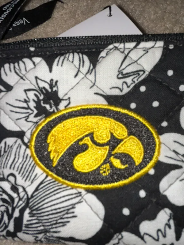 Card Holder/Wrsitlet - The University Of Iowa Branded - Image 5