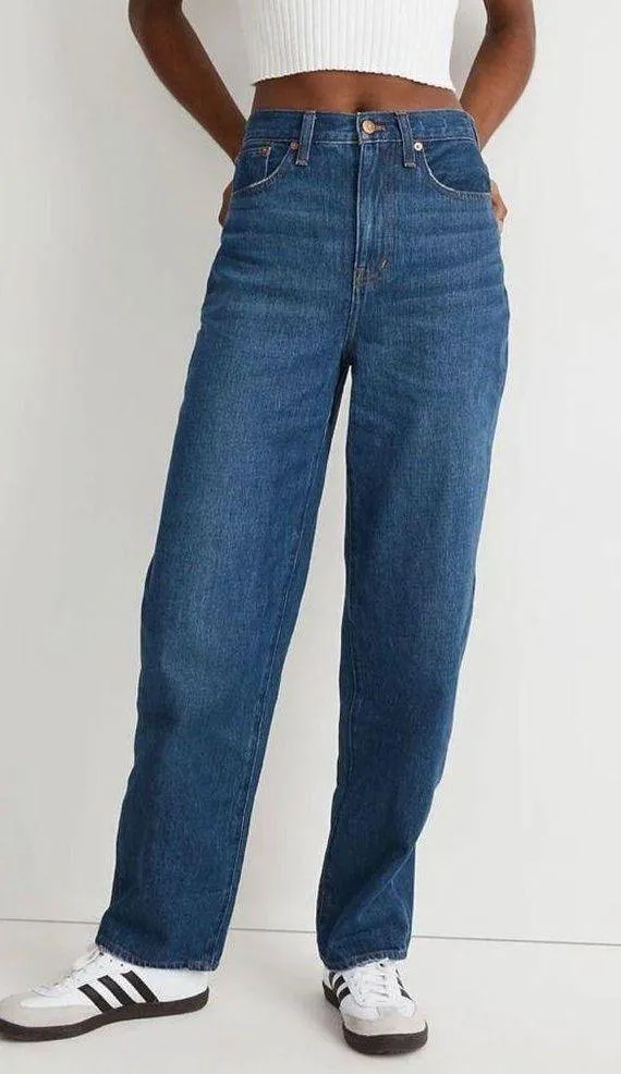 Madewell NWT Baggy Straight Jeans in Dark Worn Indigo Wash - Image 3
