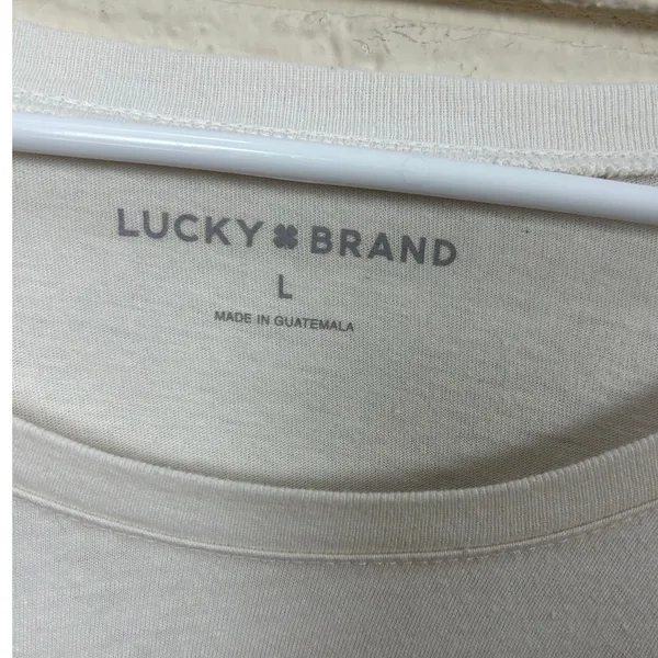 Lucky Brand butterfly graphic tee size L - Image 4