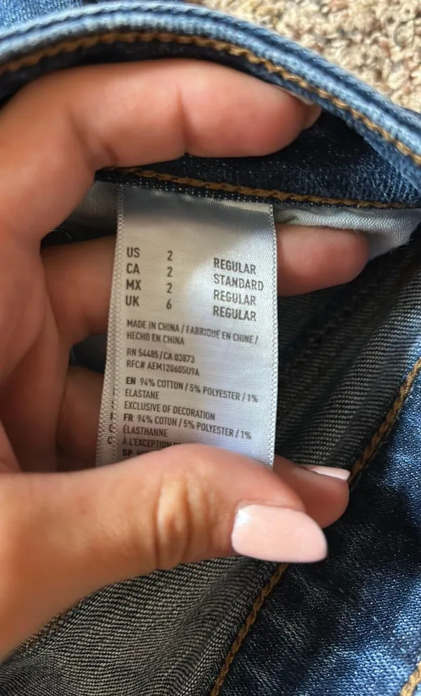 American Eagle Holey Jeans - Image 5