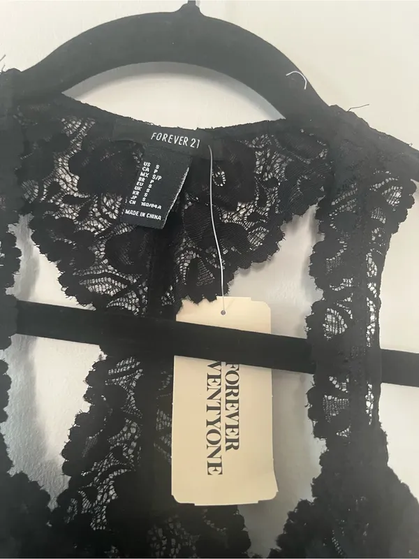 Forever 21 Black Floral Lace Halter Bralette Small Racerback Sheer Dainty - Image 2