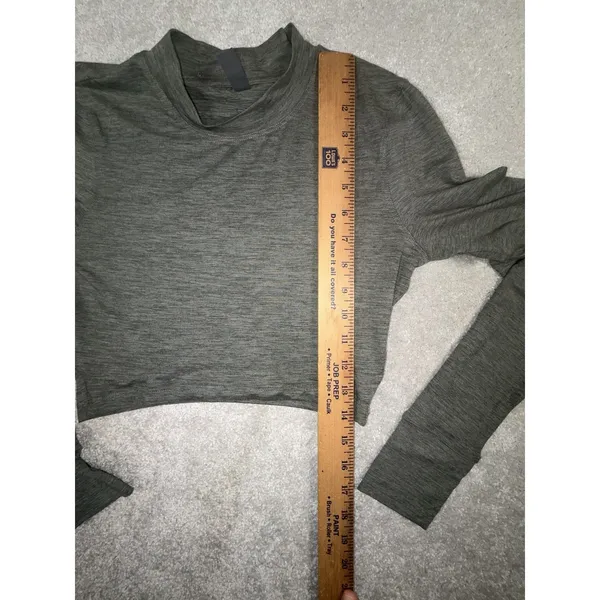 vuori womens long sleeve crop lux‎ tee dusty pine heather Xs - Image 4