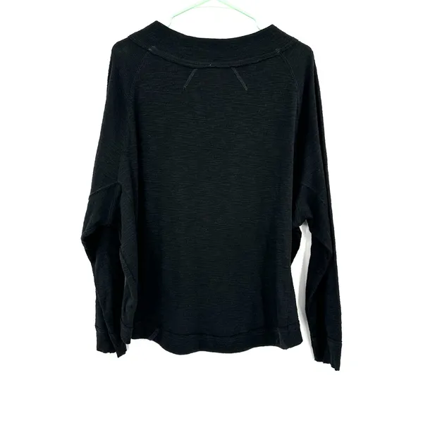 We The Free Size Large Sweater Dark Gray Button Accent‎ Long Sleeve Scoop Neck - Image 2