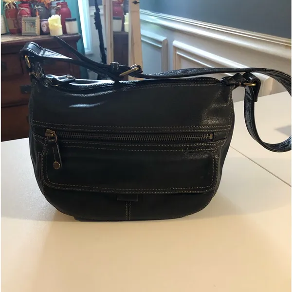 Fossil Black Leather Purse in great shape. It’s really cute - Image 4