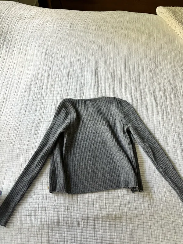 Lea & Viola Sweater - Image 3