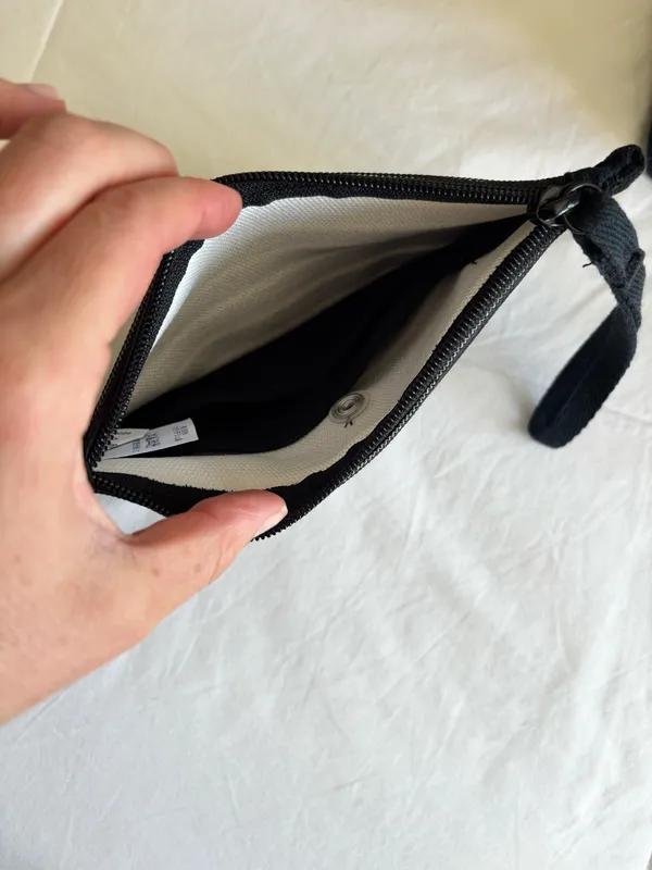Lands End Pouch - Image 3