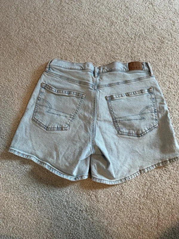 American Eagle Shorts - Image 2