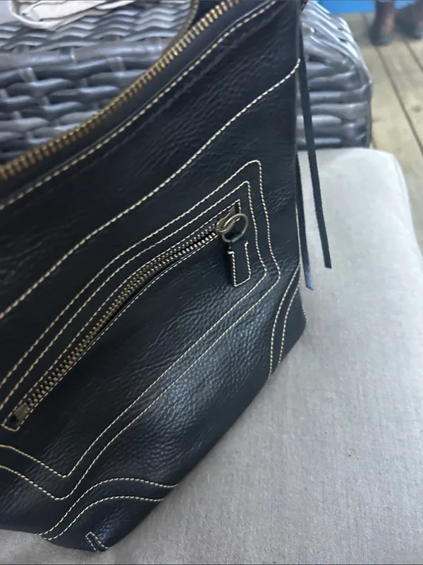 Coach vintage y2k black pebbled leather Bleecker bag gothic 10398 slim duffle - Image 5