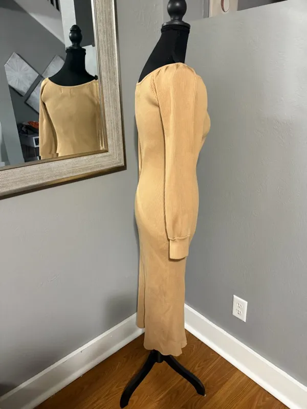 Olia Ribbed Scoop Neck Neutral Midi Dress Size Large. - Image 4