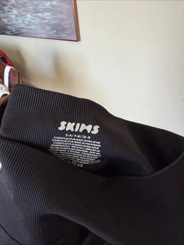 Skims Contour Nylon Bike Short Size S/M New - Image 4