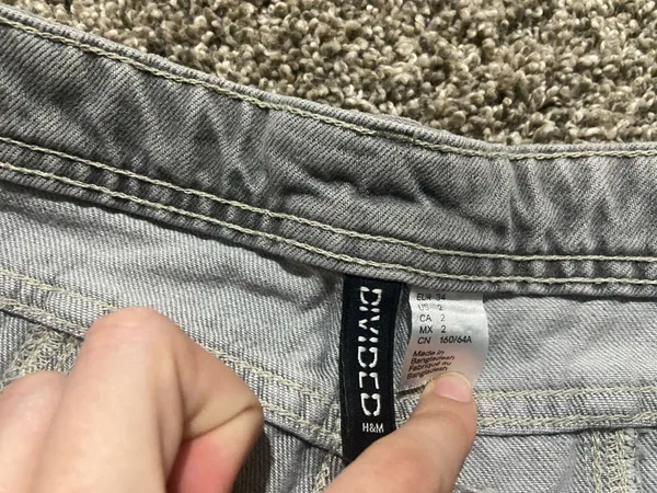 H&M jeans - Image 3