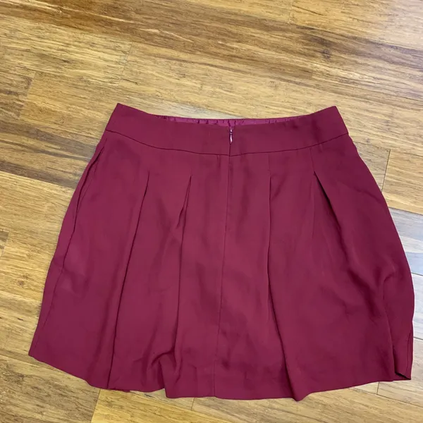 Banana Republic Maroon Pleated Mini‎ Skirt Women's Petite Size 6 Short Tennis - Image 3
