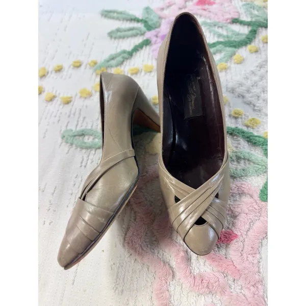 Sesto Meucci Florence Taupe Leather Pleated‎ Crossover Pumps Heels Italy 6.5M - Image 3