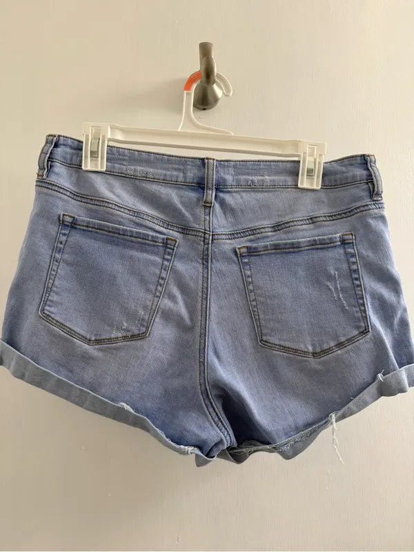 Pacsun high rise super stretch shortie shorts size 30 - Image 2