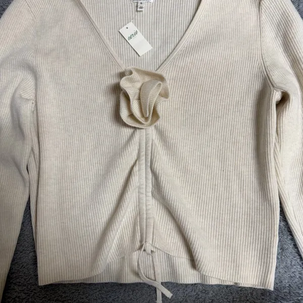 NEW Aerie Cropped Rosette Sweater Cream Size XL - Image 8