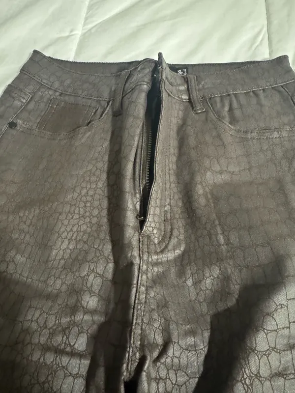 Pretty Little Thing Flare Pants - Image 3