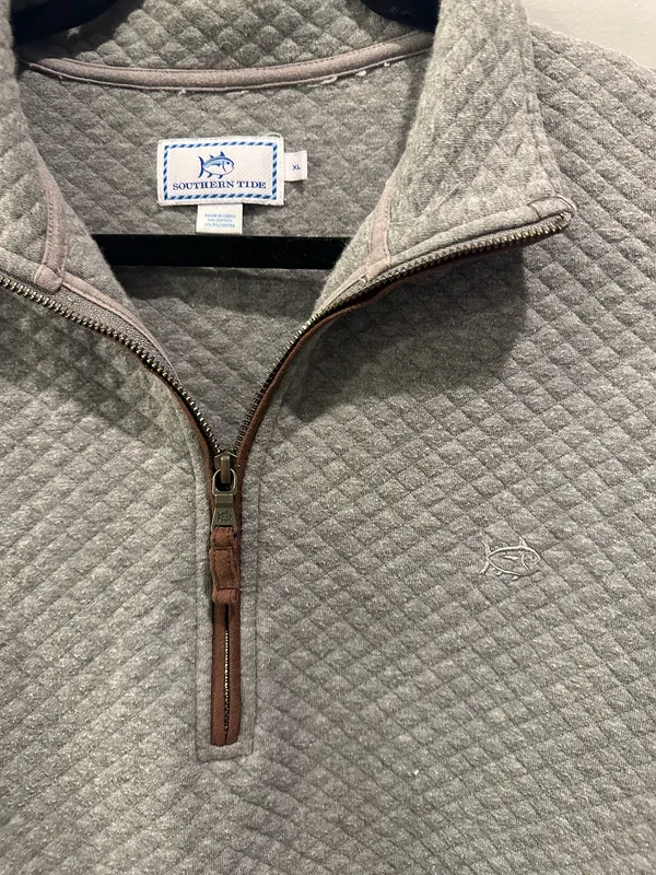 Southern Tide Men’s Quilted Quarter Zip Pullover - Image 3