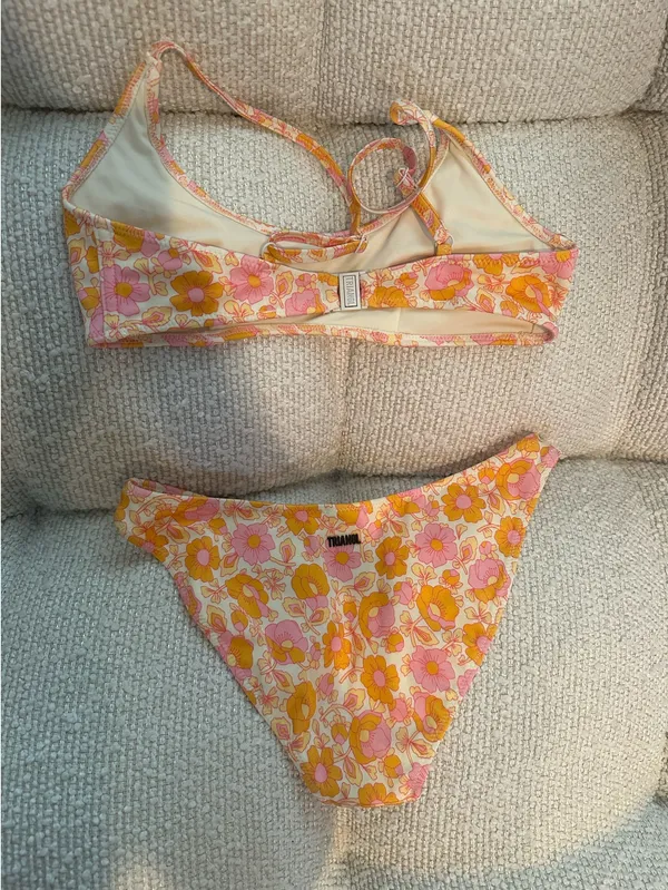 Triangl Bikini Set - Image 2