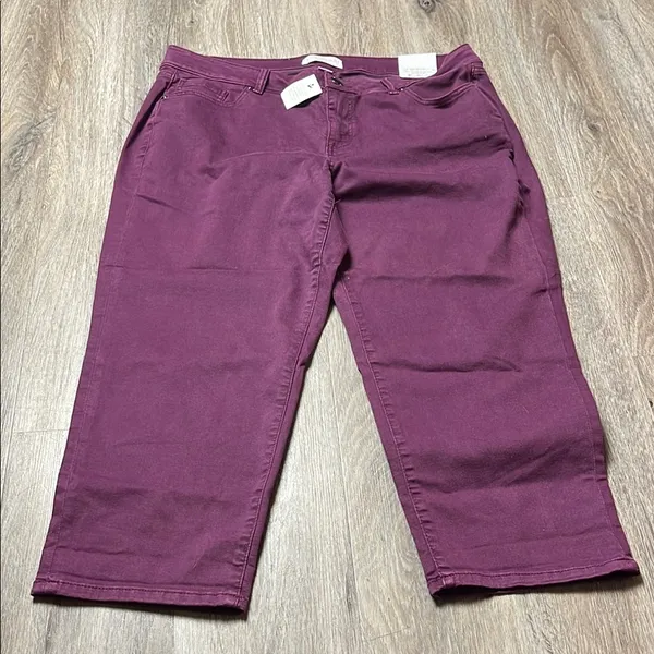 Lane Bryant Mid-Rise Essential Stretch Girlfriend Crop Purple Jeans - Image 6