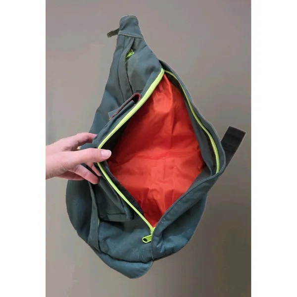 Kavu Rope Bag Canvas Strap Sling Green Crossbody Backpack Travel 4-Pocket Zip - Image 5