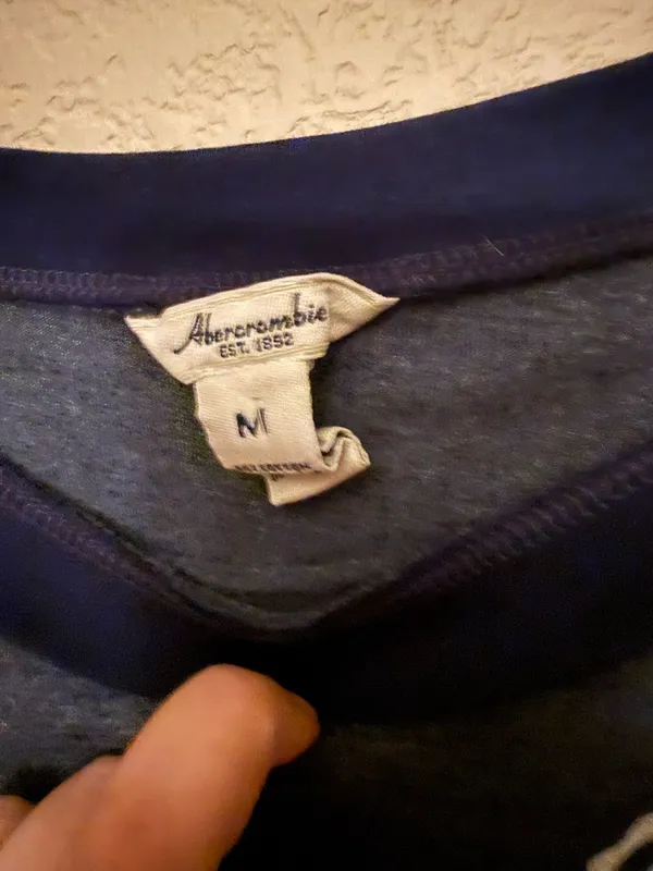 Y2K Abercrombie and Fitch Off-Shoulder Blue Gray Women's Top with Side Ruching - Image 3