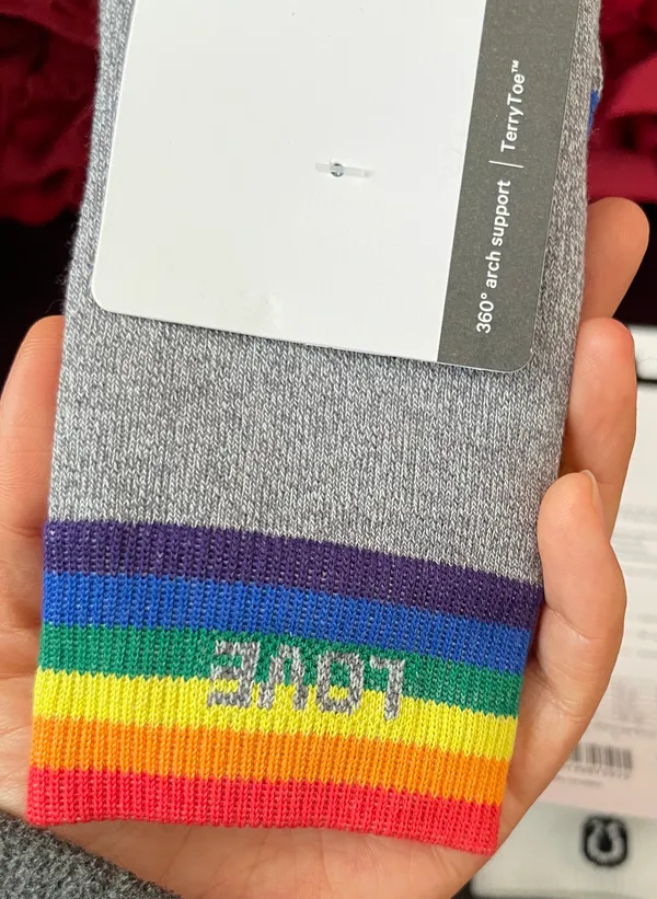 Lululemon One women’s daily studs mid crew rainbowsock size L NWT - Image 2