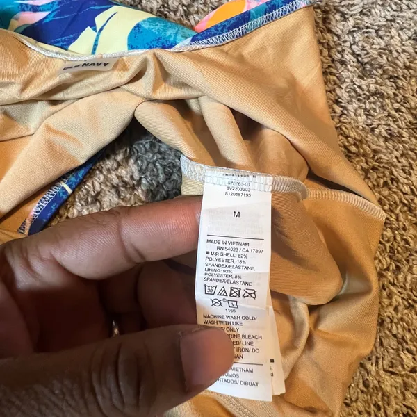 Old Navy Women Tropical Palm Leaf V-Neck One-Piece‎ Swimsuit Multicolor Med NWT - Image 3