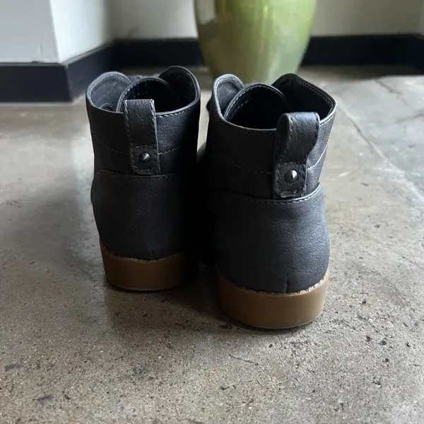 Very G Women's Grey Bootie - Image 4