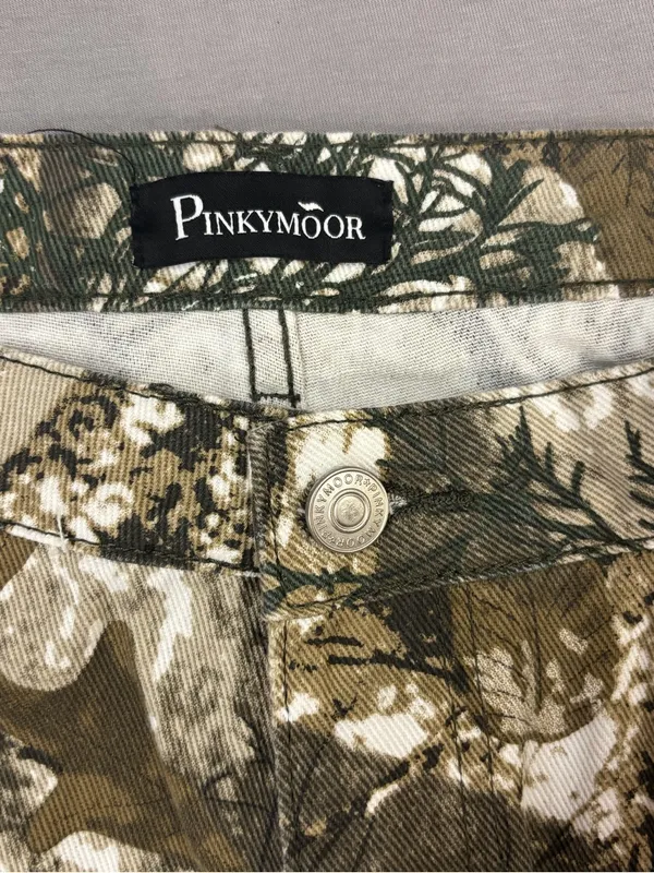 Womens/ juniors Camouflage fashion/ Hunting Pants small trendy camo - Image 7