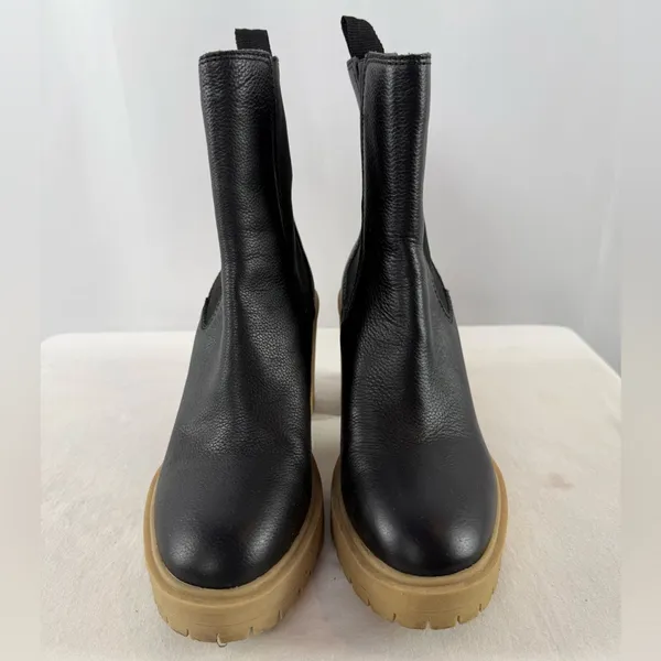 DV by Dolce Vita‎ Jetty Vegan Leather Chelsea Chunky Boot in Black Tan Size 7 - Image 2