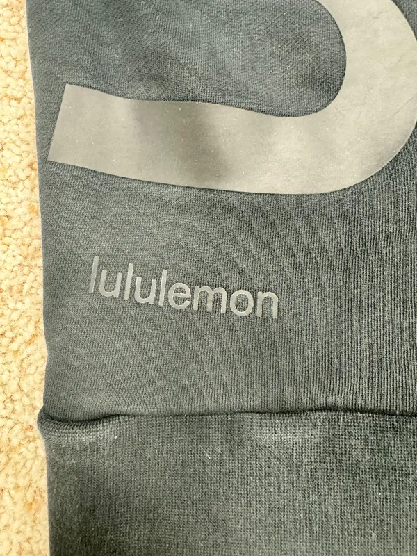 Lululemon Crew Neck Sweatshirt - Image 3
