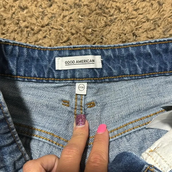 Good American jean shorts - Image 6